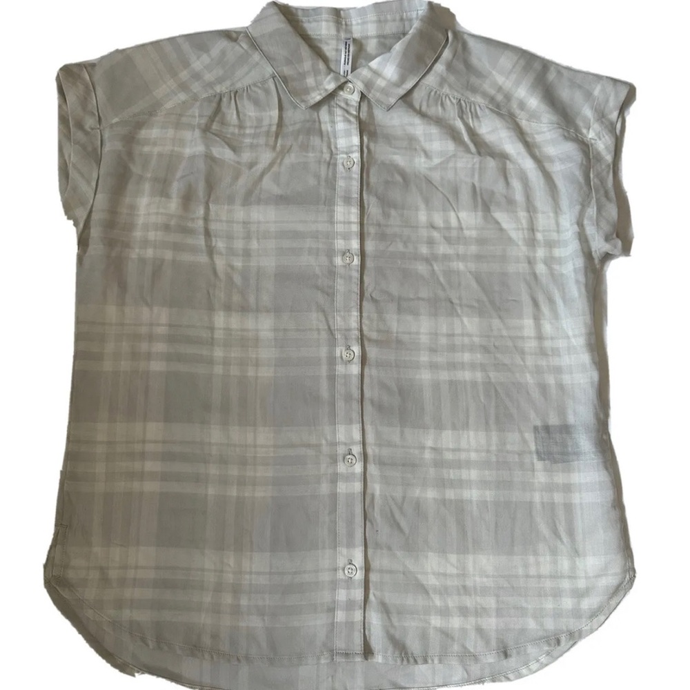 Kuhl Womens Eden Short Sleeve Gray Button Down Tencel Casual Hiking Shirt Small